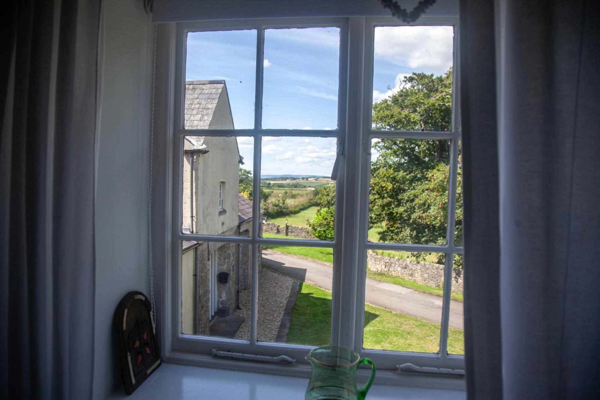 Clemenstone House B&B Cowbridge Dış mekan fotoğraf