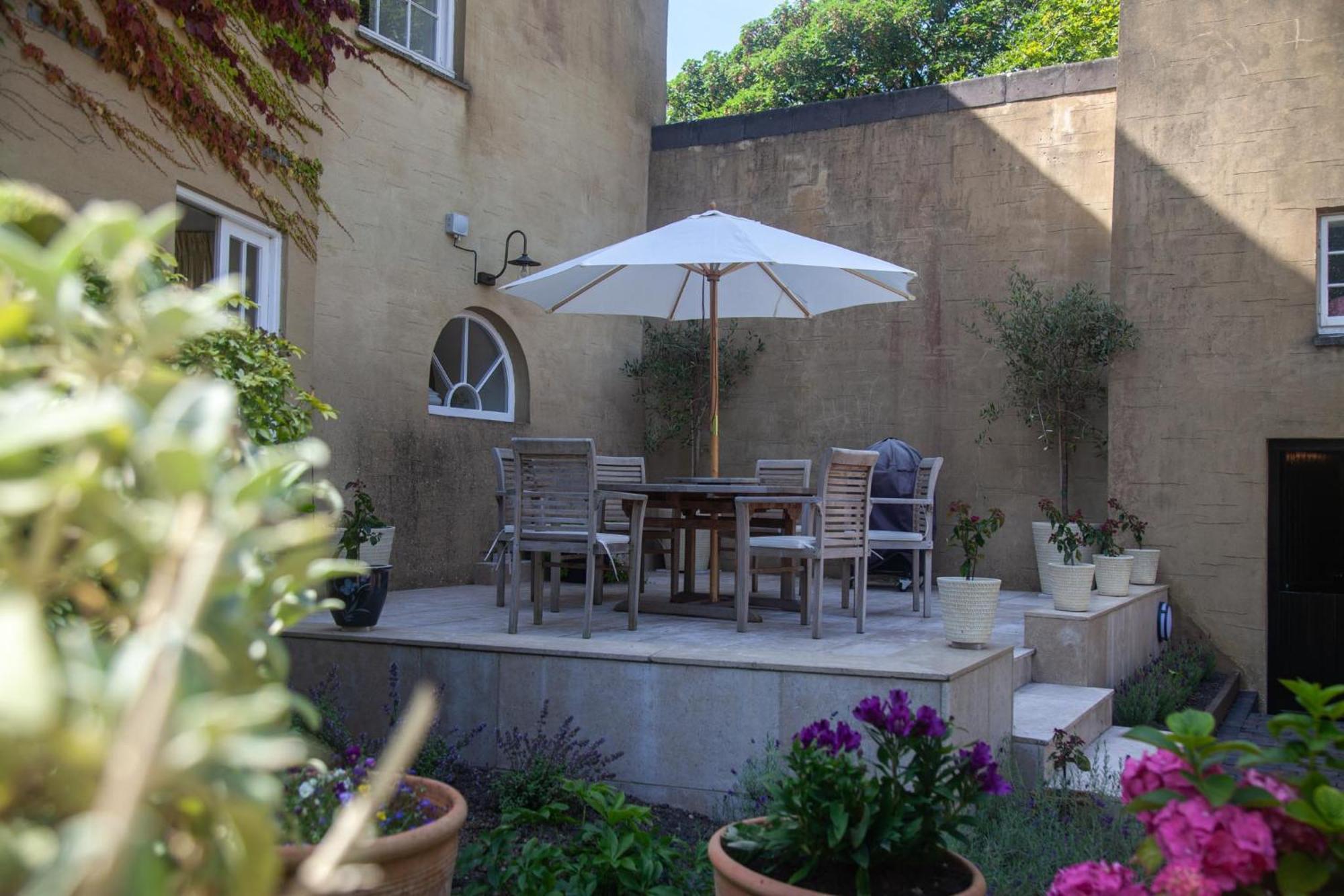 Clemenstone House B&B Cowbridge Dış mekan fotoğraf